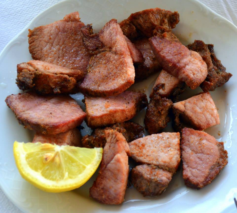 Smoked pork (apakia)