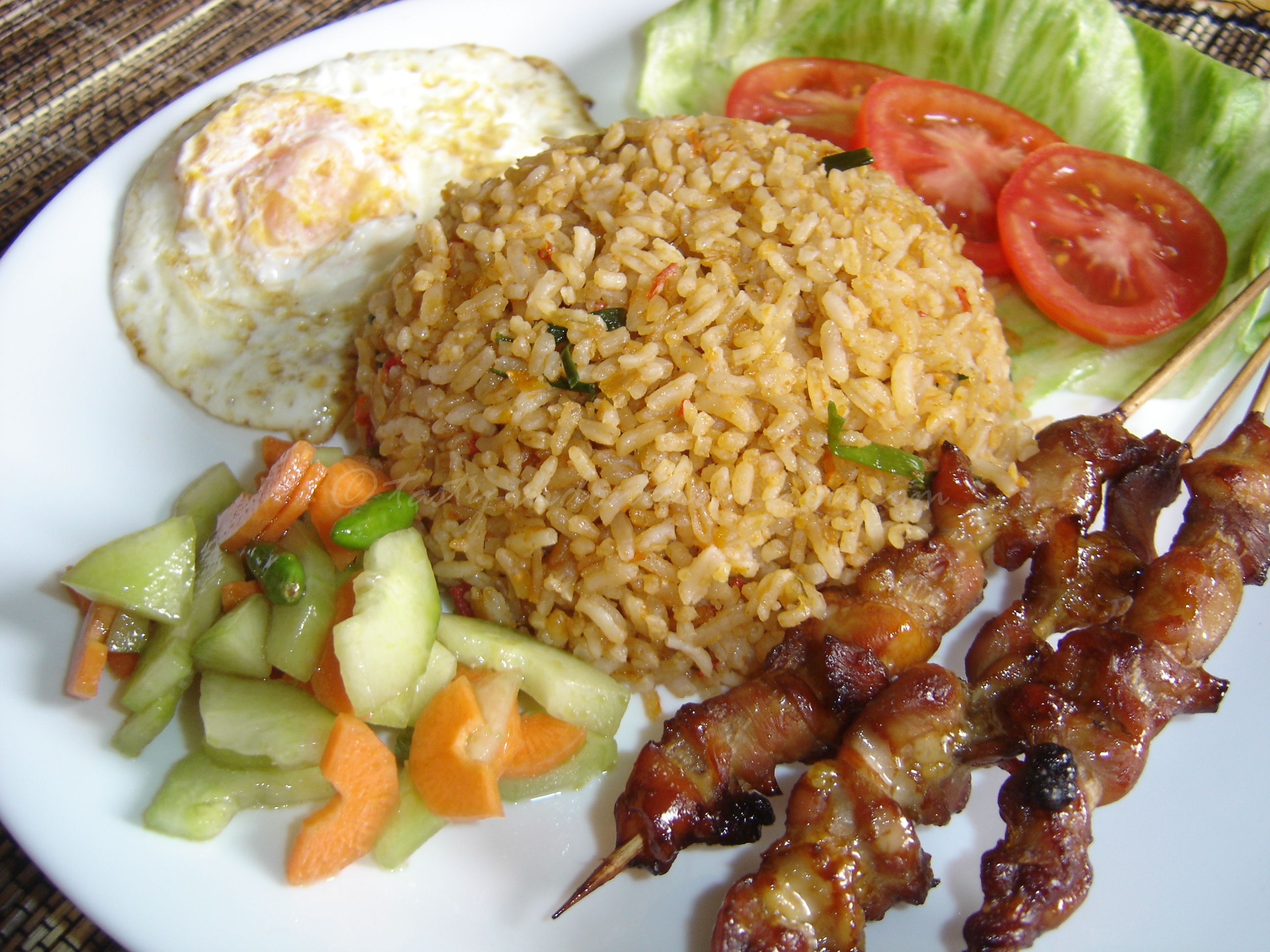What to eat in Indonesia? Best indonesian food list