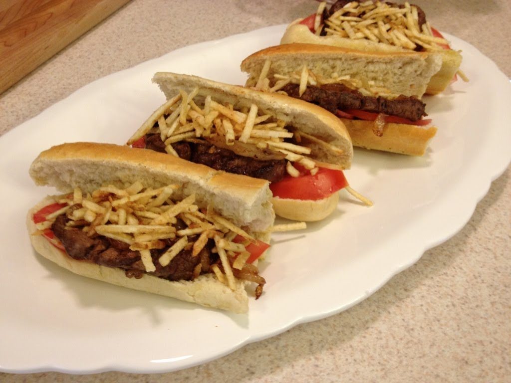 Pan con bistec