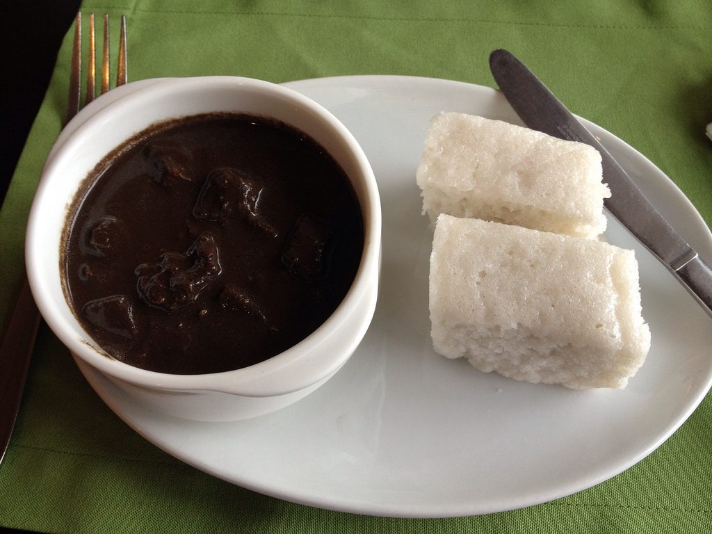 Puto at Dinuguan